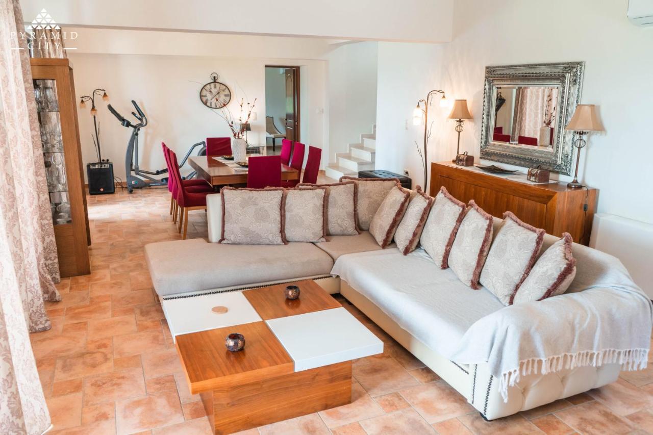 Luxury Villa Hera - Beachfront Roda  Extérieur photo